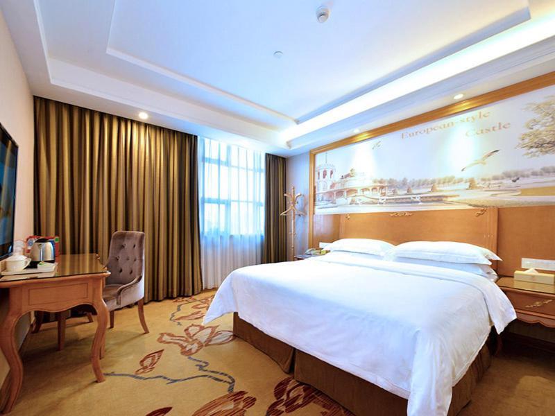 Vienna Classic Hotel Shenzhen Bantian Wuhe Avenue Екстер'єр фото