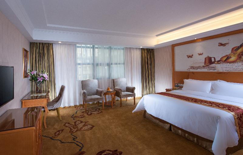 Vienna Classic Hotel Shenzhen Bantian Wuhe Avenue Екстер'єр фото